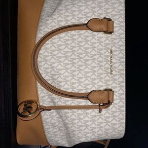 Large Satchel Tote Bag - Michael Kors